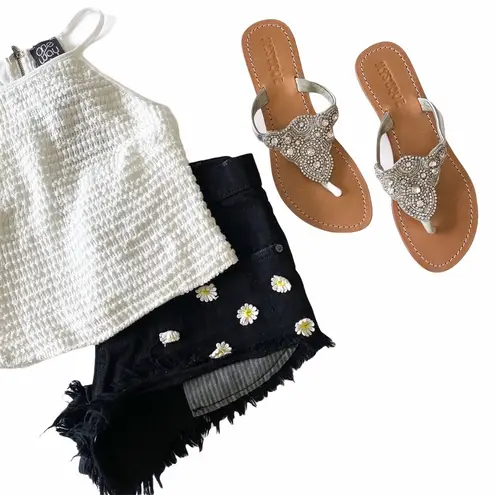 LF new  Carmar ❉ Daisy Embroidery Embellished Cut Off Frayed Denim Shorts ❉ Black