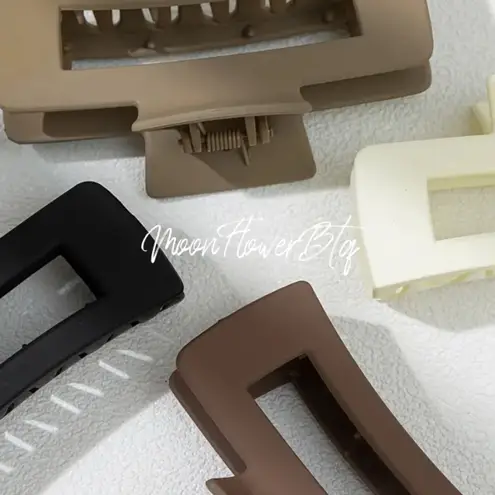 Large 4” Hair Clip Set Black