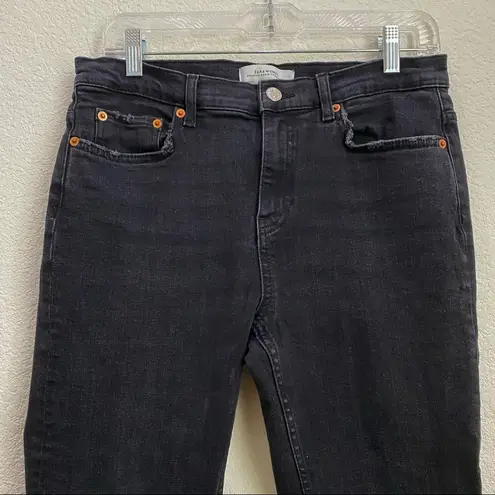 ZARA Woman Premium Denim Collection Black Raw Hem Straight Leg Cropped Jeans 6