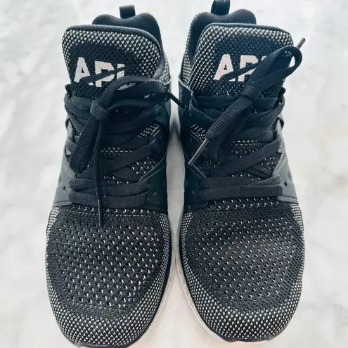 APL TechLoom Ascend Sneaker Shoe Ladies 8 Black Shine Chrome Run Gym Walking