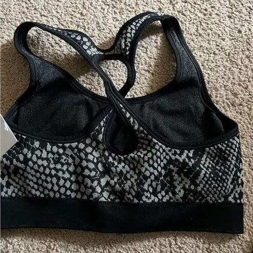 Spiritual Gangster NWT  cris cross sports bra xs/s