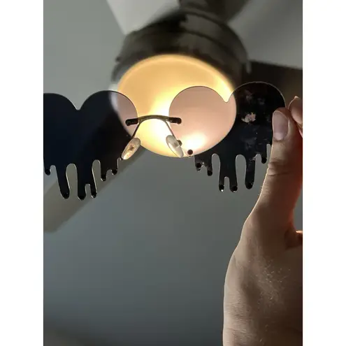 None Dripping Heart Sunglasses for Men/Women Melting Rimless Sunglasses