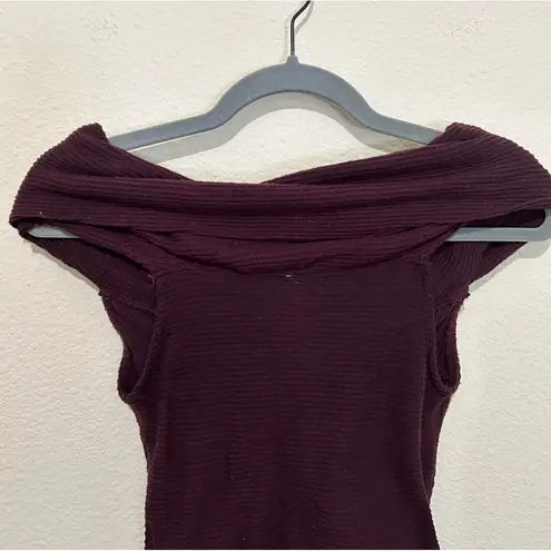 Free People This Cutie Ribbed Knit Top Womens Size XS Off The Shoulder Wine‎