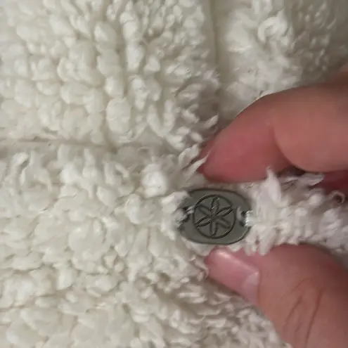 Gaiam Sherpa Fleece Full Zip Athletic Jacket Shawl Collar Yoga Off White size M