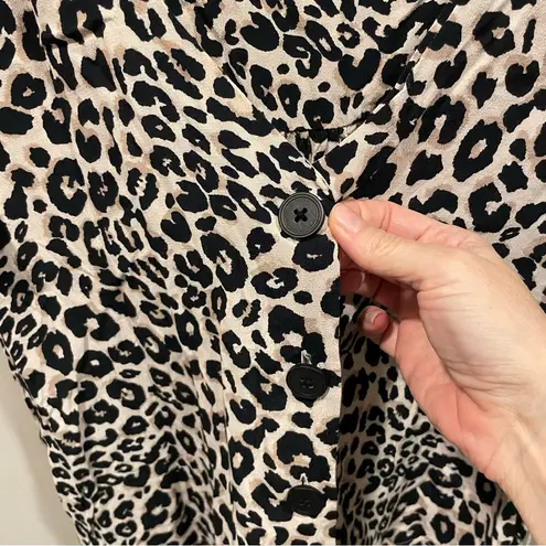 Sanctuary Cute creamy leopard print chunky button front top  flowy