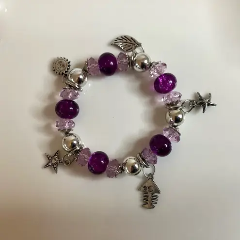 Set of 2 Vintage Plastic Bead & silver charm stretch bracelets Red