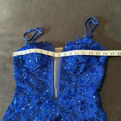 Women’s Blue Sparkly Mermaid Fit Prom Party Dress Criss Cross Straps Size 4