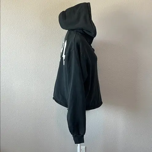 Women's Boxy Cropped Hoodie 84 Graphic Estimated Size Large Gray