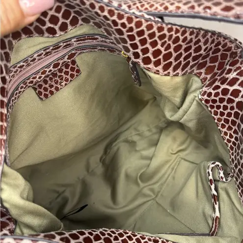 G.I.L.I.Snake Fringe Stirrup Shoulder Red/Brown Patent Suede Bag.