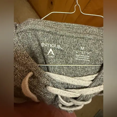 Antigua NWOT- NWOT- Women’s Philadelphia Eagles Hoodie- Size Medium