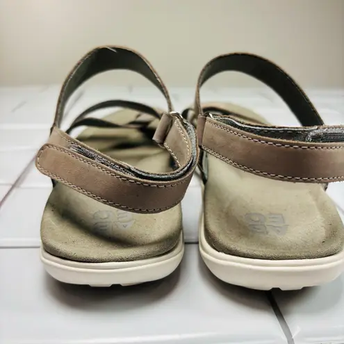 Abeo Barnett, Grey Nubuck Embossed Reptile Leather