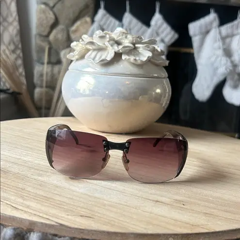 Fendi Authentic  FS349R 705 125 Sunglasses W/Rhinestone Accents ( RARE )