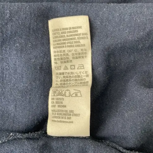 Hollister  Women’s Dark Blue Crop Top w/ Neon Malibu Beach Print - Size Small