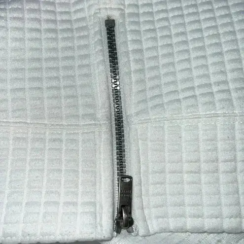 Buckle Black Womens White Waffle Grid Sweatshirt G11 Size L