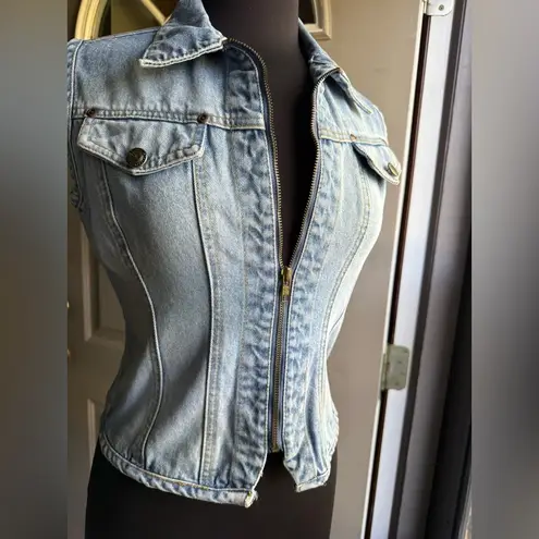 Vintage 90s Chazz zip front denim jean moto vest, size medium Blue