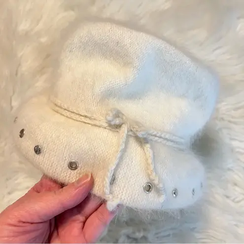 Angora Nylon Blend Bucket Style Hat stud detail on brim rope tie