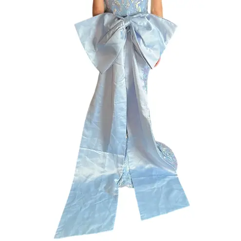 Faeriesty mermaid prom gown with detachable bow Blue