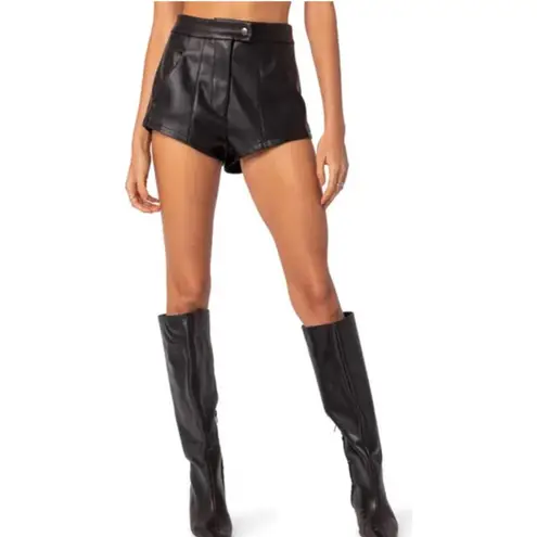 Edikted Ramona High Waist Faux Leather
Shorts EUC