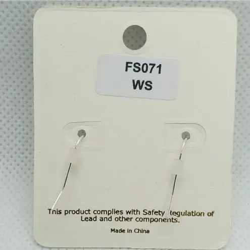 NWT Rue27 Silver Dangling Leaf Earrings