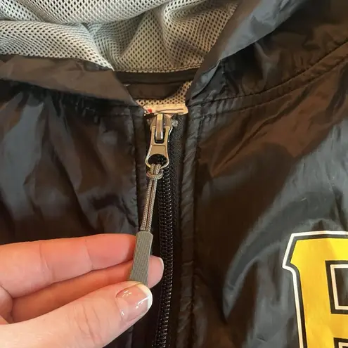 Pittsburgh Pirates Baseball Wind Jacket (Women’s X Large) 4Her By Carl Banks XL