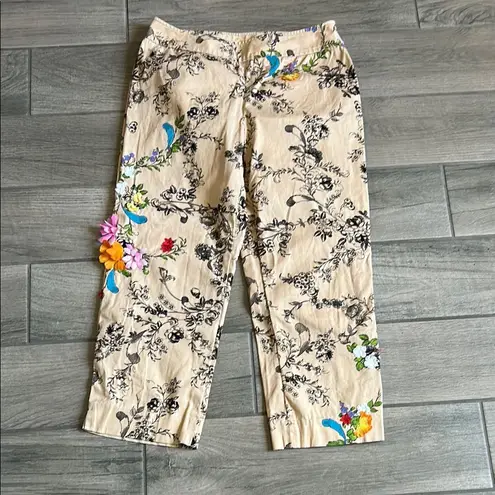 Floral Print Capris Black