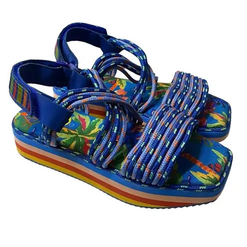 Farm Rio New! Blue Macaw Platform Sandal