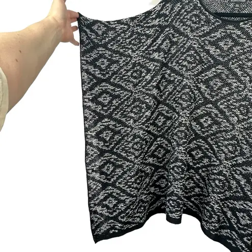 Eileen Fisher  Knit Poncho OS Organic Linen Textured Geometric Diamond One Size