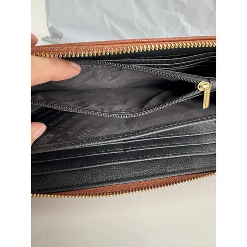 Steve Madden  Bzippy Cognac Brown Zip Around Wallet with Wristlet Strap READ - Image 10