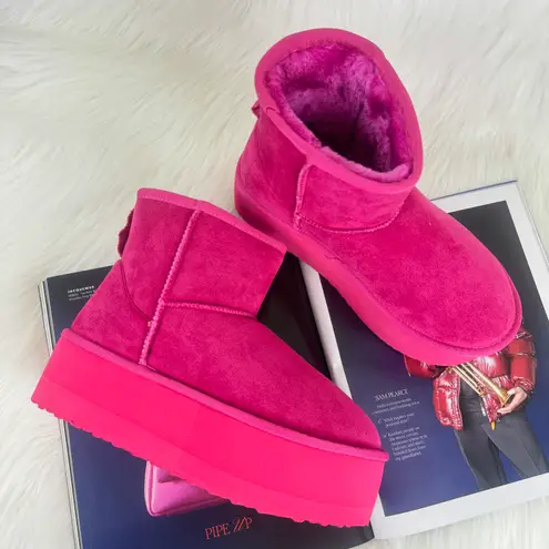 Cape Robbin Women’s “Robbin Girl” Nomel Platform Winter Ankle Boots