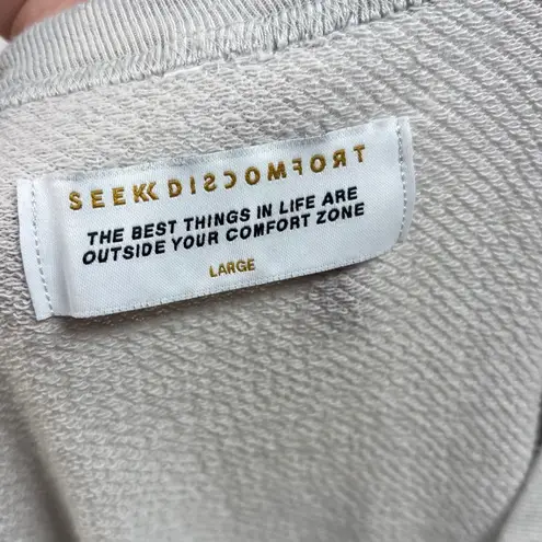 Seek Discomfort Peace Seeker Graphic Print Pullover Crewneck Sweatshirt Gray Size L