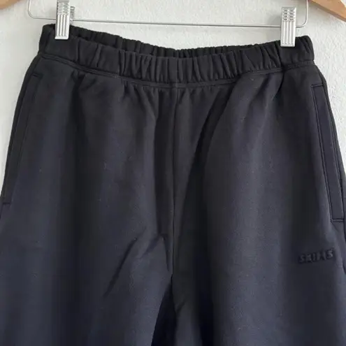 SKIMS Cotton Fleece Classic Straight Leg Pant in Onyx, Size Small