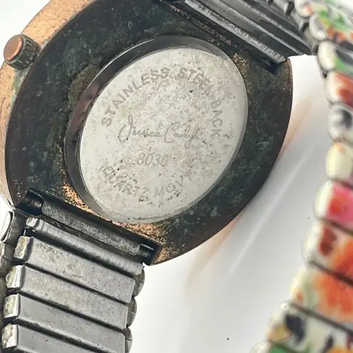 Lot of 8 Womens Fashion Watches Assorted Styles Bands Faces Gold