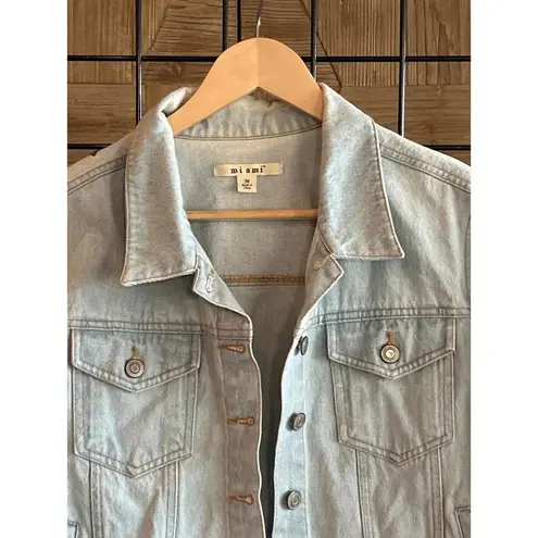 Miami Womens Denim Jacket Sz Medium Light Wash Embroidered Jean Boho Blue