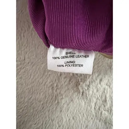 Hobo Wallet Womens Size Geometric Circle Pattern Black Gold Clasp Modern Chic