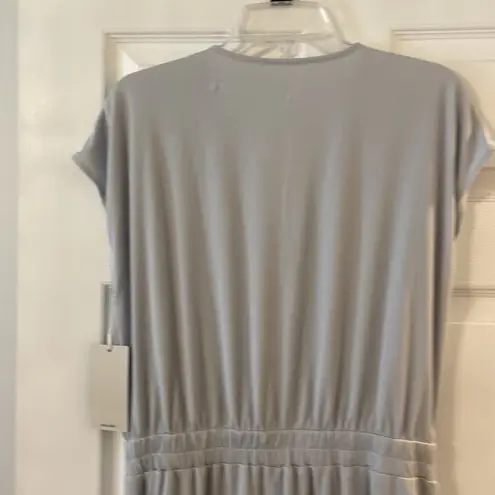 Halara  WOMENS JUMPER SIZE M brand new length 60” bust 40” inseam 27”