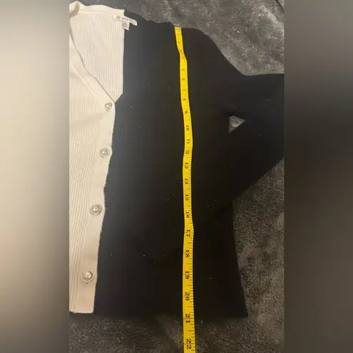 Versona Women’s Small Black White Cardigan Sweater Faux Pearl Detail Buttons