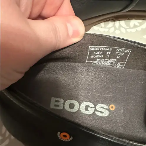 Bogs Black and Brown Women's Slip