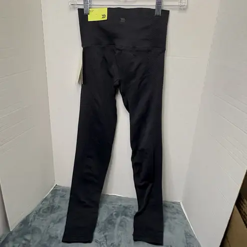 All In Motion Women’s Ultra High Rise Seamless Waffle Leggings Size Small NWT