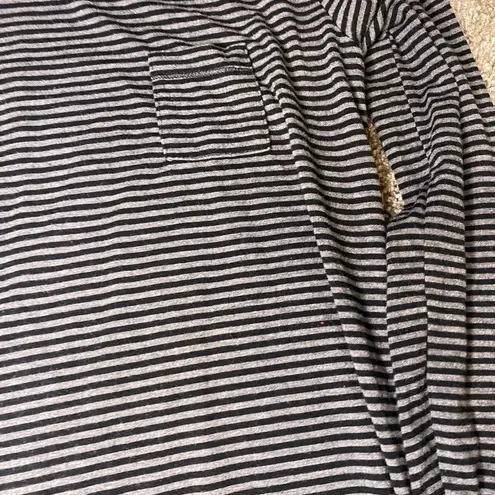 Gilligan & O’ Malley Black and Gray Striped Long Sleeve Nightgown