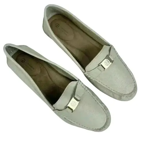 Giani Bernini Dailyn Memory Foam Loafers- White Leather- Size 8.5