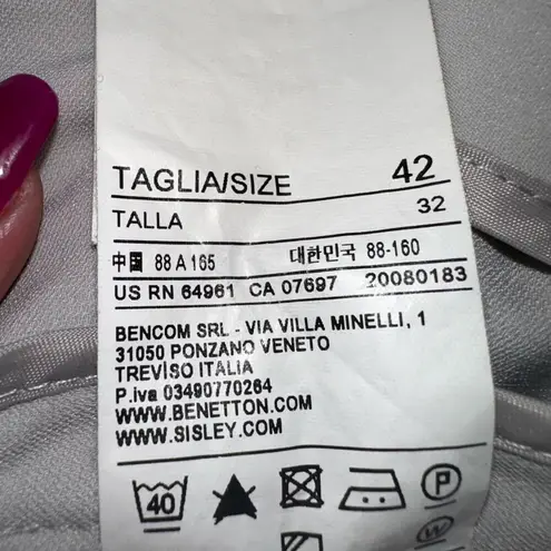 Light Gray 4 Button Blazer Stretch Soft Sisley Benetton size 42, form fitting