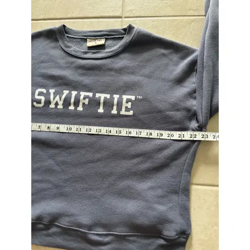 Taylor Swift Swiftie Sweatshirt Womens Medium Blue Eras Tour Soft Cozy