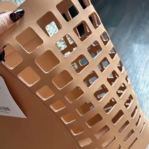 Demijohn cutout leather tote