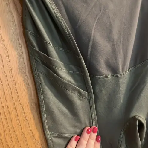 Blanqi Olive Green Maternity Pocket Leggings NWT Medium