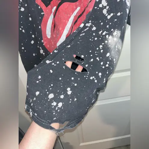 The Rolling Stones Band Cotton Cut Out Tshirt Distressed Bleach Spots Size XXL