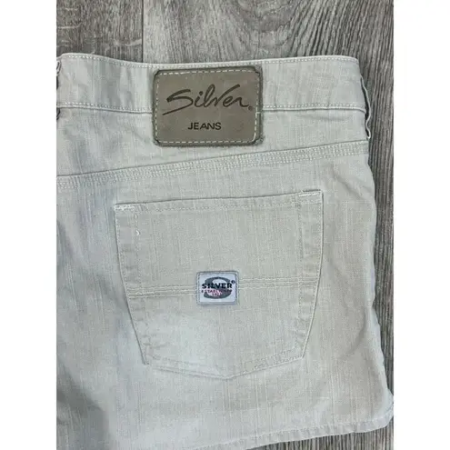 Silver Jeans  Co Vintage Khaki Denim Shorts Womens Size 31 2.5” Inseam Light Wash