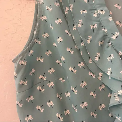 ⭐️Romy light teal blue sleeveless blouse with dandelion print and ruffles medium