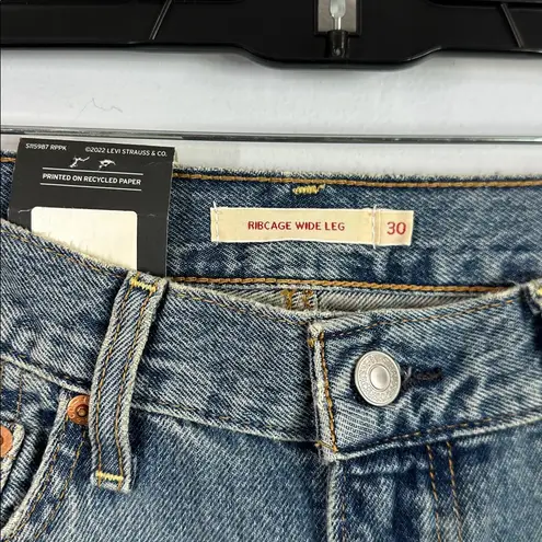 Levi's Levi’s ribcage wide leg high waisted jeans size 30