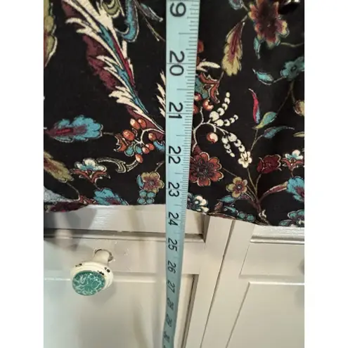 Idyllwind  Floral Crochet Long Sleeve Blouse Size L Lace Up Boho Black/Burg Flowy