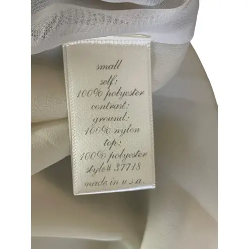 Jun & Ivy Gorgeous Sparkly  Top w/ Sheer Back Size Small